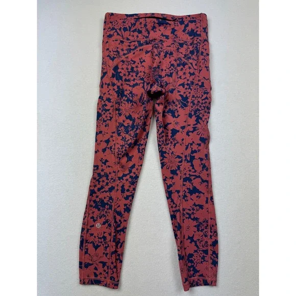 Lululemon Fast and Free High Rise Tight 22" Floral Red Navy Size 6 Nulux - Picture 2 of 5